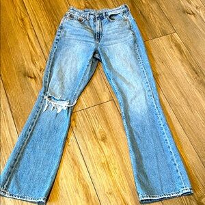 🦅 AMERICAN EAGLE OUTFITTERS Blue Distressed Flare Jeans, Sz 2
